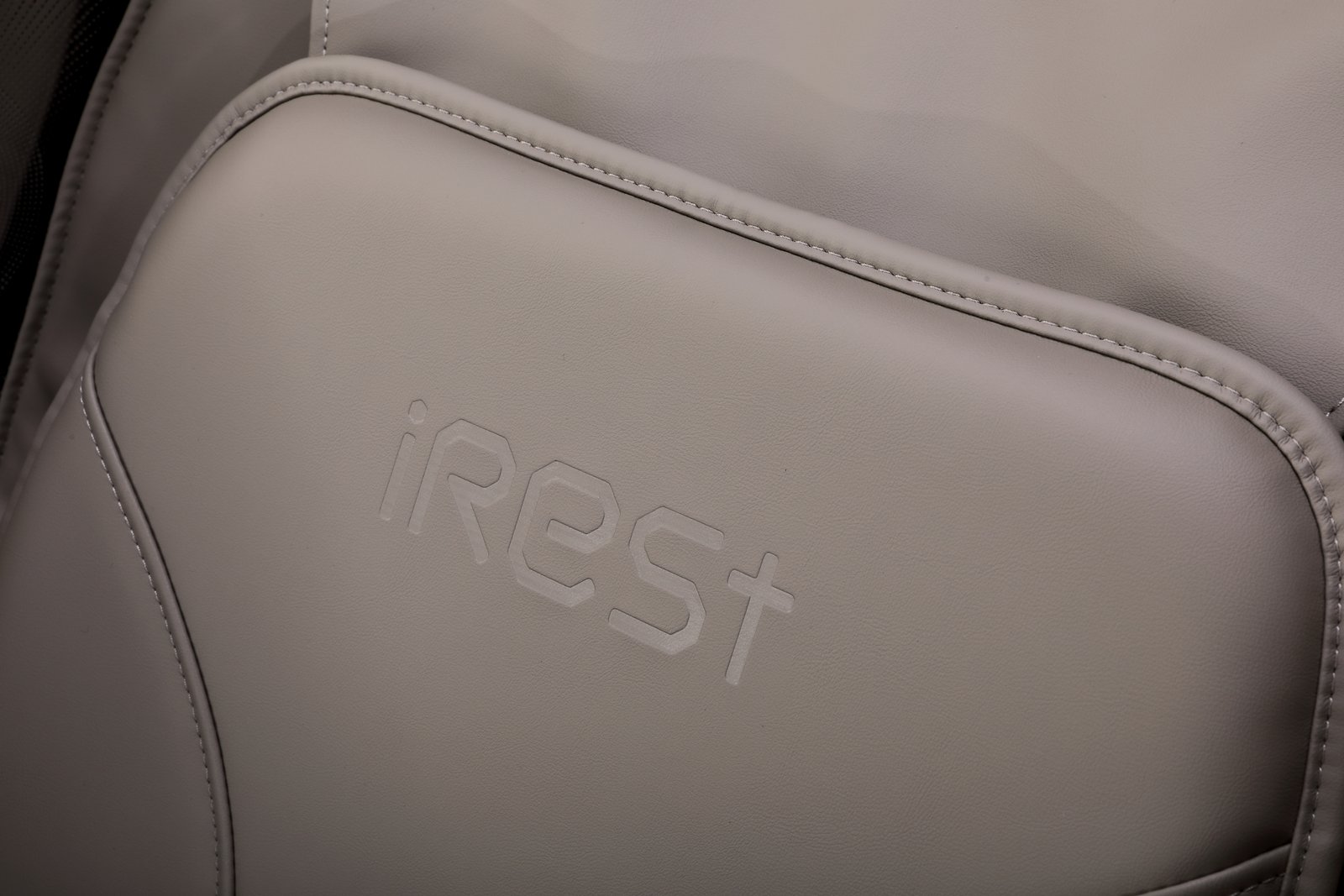 Massage Chair, Latte